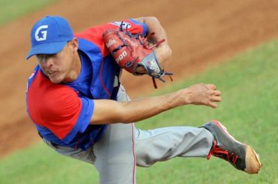 Esta noche en el Barbados: Lzaro Blanco contra Danny Betancourt!