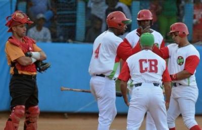 Final de la 58 Serie Nacional de Bisbol. El hacha pareca un martillo.