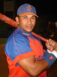 Frederich Cepeda jugar la Serie Nacional