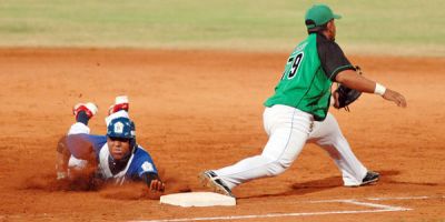 Gallos y Elefantes comparten la cima de la LII serie nacional