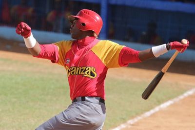 El gran capitn de los cocodrilos: Yasiel Santoya.