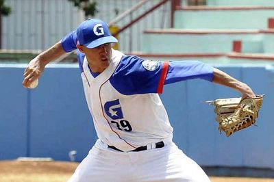 Granma por empatar, Las Tunas por sentenciar final de bisbol cubano.