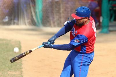 Granma noque a Las Tunas en inicio de Serie de Beisbol.