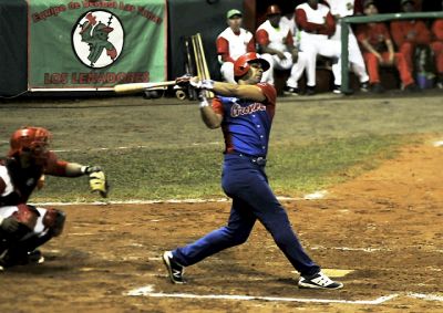 Granma va con todas por empatar gran final del bisbol cubano.