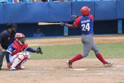 Granma vuelve a la cima de la Serie 60 del Bisbol en Cuba.
