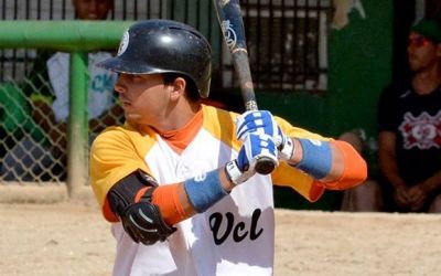 Grupo B de la Serie Nacional de Bisbol Sub23:  La reaccin naranja.