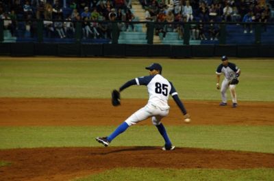 Holgun vence a Santiago y se queda solo en el quinto lugar de la pelota cubana