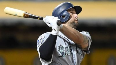 Indios llegan a un acuerdo de dos aos con Yonder Alonso.