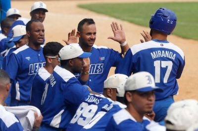 Industriales y Artemisa sellan su pase a la postemporada de la 64 Serie Nacional de B�isbol.