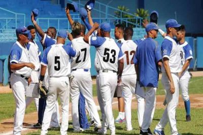 Industriales, sin nerviosismo, prueba exactitud en bisbol de Cuba.