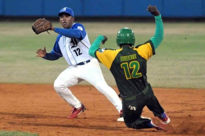 Industriales rompe racha negativa en bisbol cubano