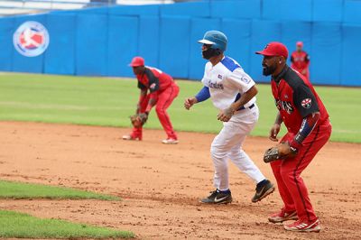 Industriales vs. Santiago de Cuba: el clásico cubano se traslada al Coloso del Cerro.