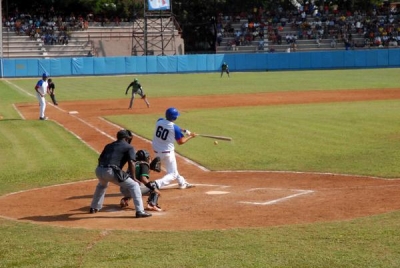 Industriales toma desquite ante Matanzas en bisbol cubano