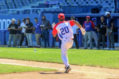 Inicia tryout del beisbol en Estadio Latinoamericano.