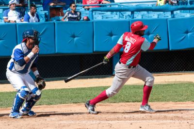 Ya no hay invictos en la 61 Serie Nacional de Beisbol.