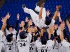 Japón supera a EEUU para ganar su primer oro olímpico en el béisbol.