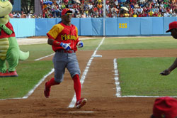 Juego de estrellas: Moreira se rob el show