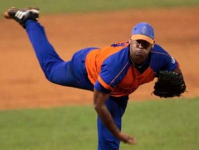 Lanzador espirituano Ismel Jimnez invicto con cinco triunfos