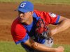 Lanzador Lázaro Blanco firma contrato en la Liga Panameña de Béisbol.