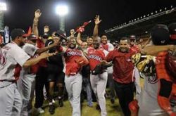 Leones del Escogido aumentan rugido en bisbol dominicano