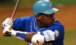 Leones de Industriales eliminan a La Habana