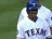 Leonis Martín ayuda en triunfo de Texas