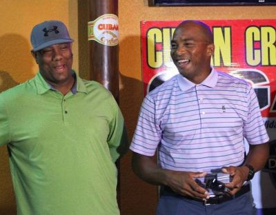 Livn y El Duque listos para su batalla en el golf por una buena causa