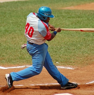 Lluvias impiden juego inaugural en estadio de Ciego de vila