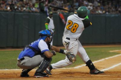 Juego de las Estrellas del bisbol cubano. Los astros sobre el bosque