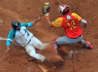 Matanzas busca la luz en la cueva de los piratas