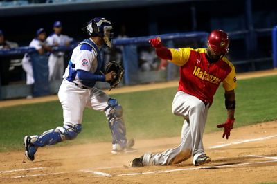 Matanzas se clasifica a semifinales en la Liga lite del Beisbol.