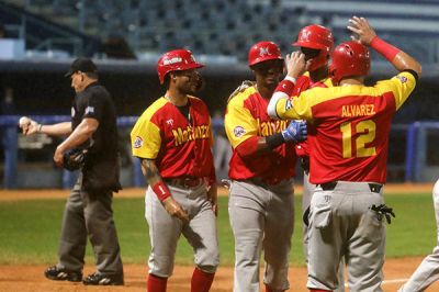 Matanzas completa la final en Liga lite del Beisbol.