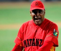 Matanzas domina a fuerza de batazos