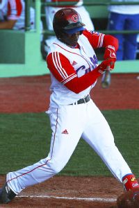 Medias Rojas aguardan por Rusney Castillo