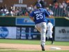 Kendrys Morales dispara tres jonrones e impone récord