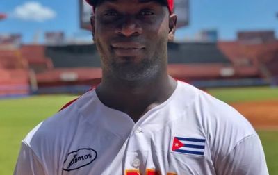 Noelvis Entenza y su debut con los Tigres de Aragua.