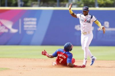 Panamá derrota a Cuba 6-2 en el inicio de la Súper Ronda.