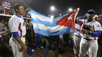 Pausas, refuerzos y sorpresas del béisbol cubano