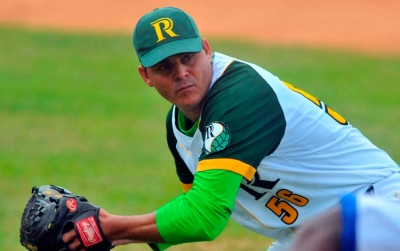 Pitcher pinareo Yosvani Torres se recupera de lesin.