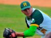 Pitcher pinareño Yosvani Torres se recupera de lesión.