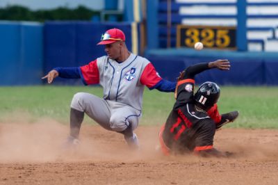 Portuarios extiende otra racha ganadora en lite del Beisbol.