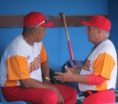 Preseleccin cubana de bisbol: Hablan Vctor Figueroa y Anglada.