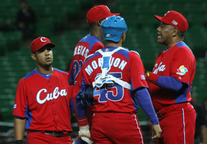 Preseleccin cubana de bisbol viaja el lunes a Estados Unidos.
