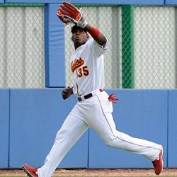 El cubano Yasiel Puig utiliza la Liga de PR como trampoln para llegar a MLB
