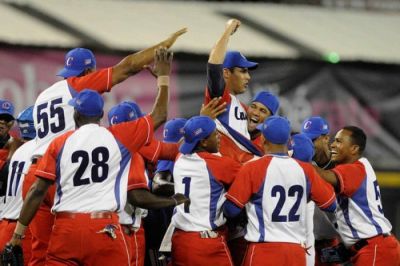 No quiero cuentos con la pelota cubana