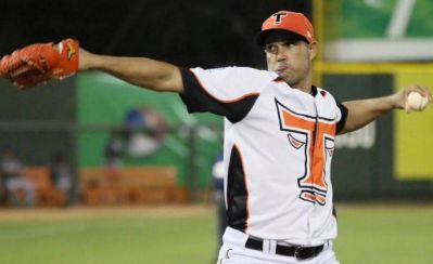 Ral Valds listo para debutar en la Liga Dominicana 2017.