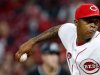 Reds mantienen a cerrador Raisel Iglesias con contrato de 3 años.