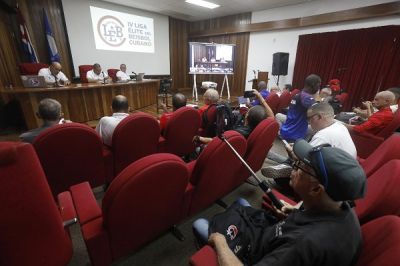 Refuerzos confirmados para la IV Liga �lite del B�isbol Cubano: equipos listos para el 2 de mayo.