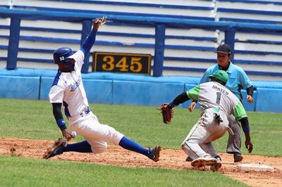 Remontada de Elefantes sacude la tabla y mantiene vivo el pulso por la clasificaci�n en la 64 Serie Nacional.