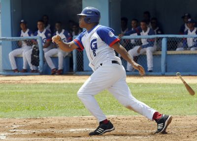 Samn llega a mil 400 imparables en Series Nacionales